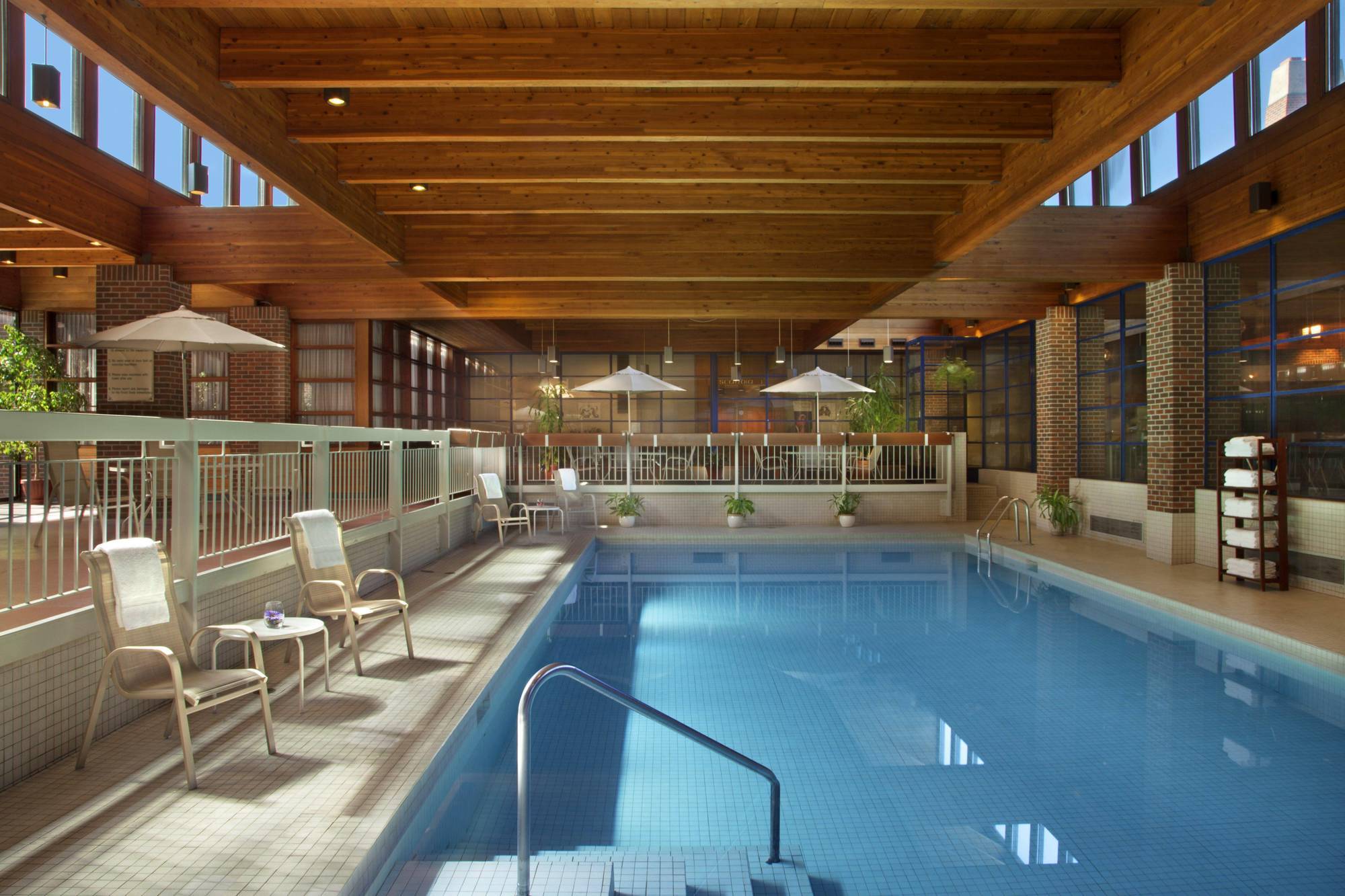 Valhalla Hotel & Conference Centre Thunder Bay Exteriör bild