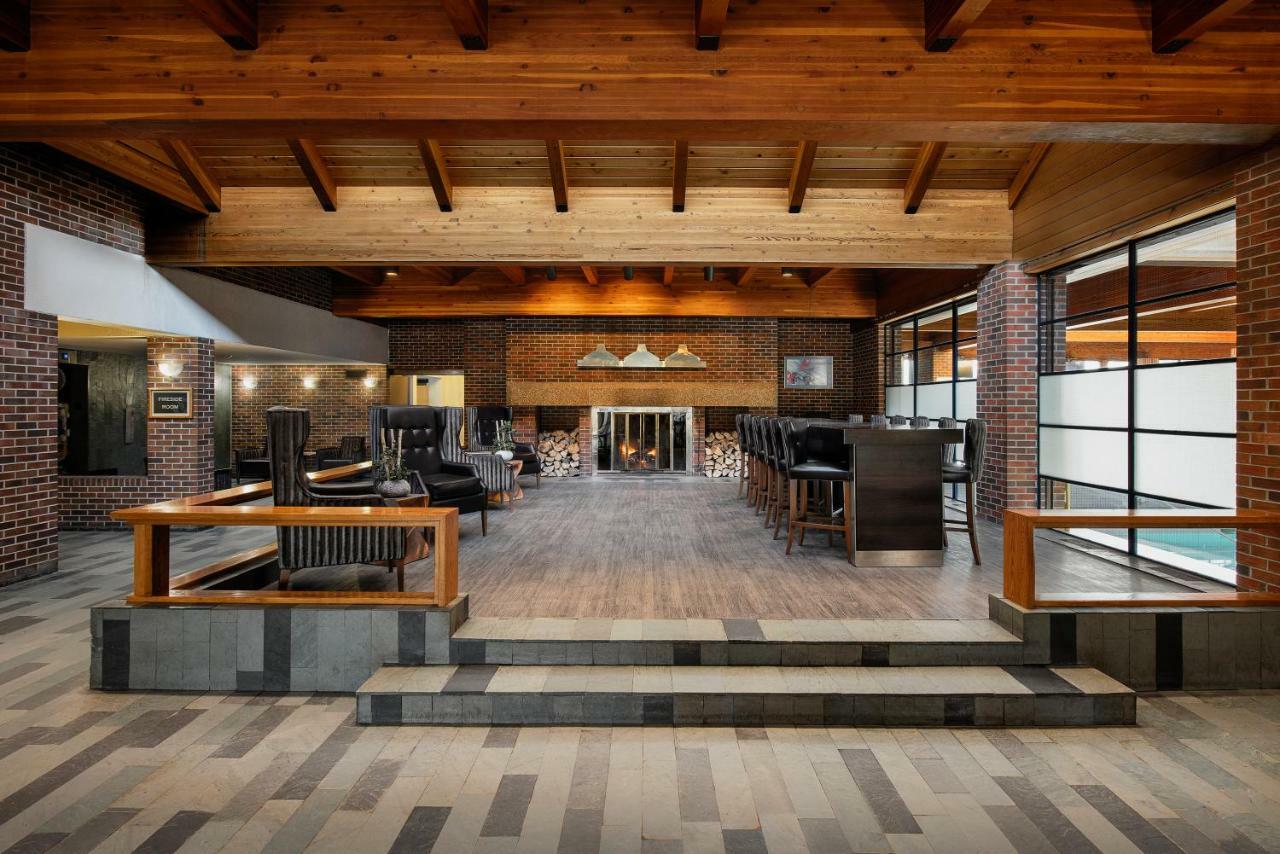 Valhalla Hotel & Conference Centre Thunder Bay Exteriör bild